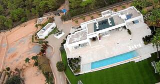 Esta es la nueva mansión de Leo Messi en Ibiza: Valorada en 11 millones, sin licencia final de obra ni cédula