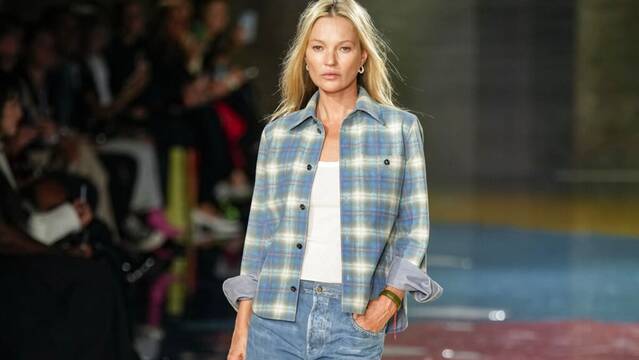Kate Moss vuelve a las pasarelas: Icono de la moda de los noventa, musa de Calvin Klein y expareja de Johnny Deep