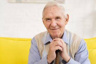 Beneficios de los recursos financieros para jubilados de Senior Plus