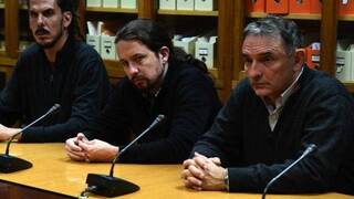 Pablo Iglesias rompe su amistad con el líder del PCE Enrique Santiago, que le prestó su casa de verano en Asturias