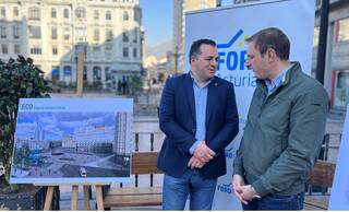Carlos Suárez apuesta por ‘ECO’, el proyecto cultural de FORO Oviedo para que la ciudad recupere la plaza de La Escandalera