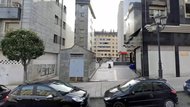 Lugar en el que fallecieron las dos gemelas que se precipitaron por una ventana en Oviedo.