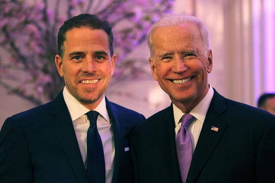 Hunter Biden junto a su padre, Joe Biden