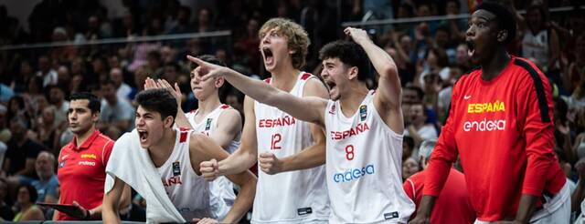 La selección española sub 19 de baloncesto, campeona del mundo.
