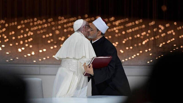 El Papa Francisco y el Gran Imán Ahmed el-Tayeb.