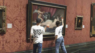 Nuevo atentado contra el arte: Golpean con martillos 'La Venus del espejo' de Velázquez