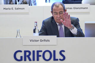 Víctor Grifols deja la empresa farmacéutica familiar tras multiplicar su fortuna y ejecutar más de 2.000 despidos