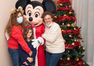 'La magia de Disneyland', el proyecto que regala ilusión a niños con cáncer: "Intentamos que olviden todo lo malo"