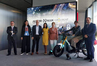 La empresa tecnológica de ciberseguridad vasca EUROCYBCAR con AENOR, crean el primer vehículo con certificado de ciberseguridad, la moto Nuuk