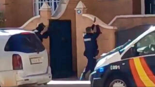 Despliegue policial en Albacete: Detienen a un hombre tras atrincherarse con una pistola